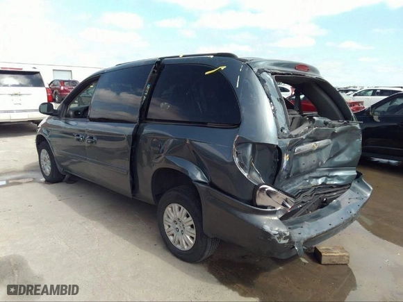 2007 Chrysler Town & Country LWB LX with VIN 2A4GP44R37R351747, listed as a IAAI auction lot 37668296 with 188,199 mi miles. Bid and sale history available at carsss.com. Image 3.