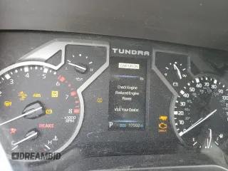 2024 Toyota Tundra SR5 z VIN 5TFLA5DB0RX151993, wystawiony jako Copart lot #56543025 z przebiegiem 17 502 mil mil oraz Szkoda całkowita • Salvage title. Historia ofert i sprzedaży dostępna na DreamBid. Obrazek 9.
