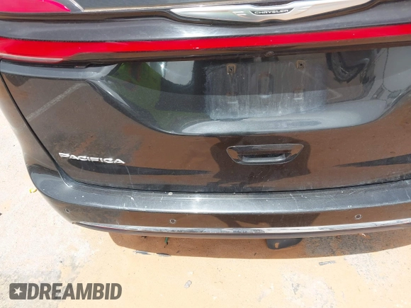 2023 Chrysler Pacifica Hybrid Touring L с VIN 2C4RC1L78PR551371, выставлен на аукционе IAAI как лот 42235410 с пробегом 49 519 миль миль и . История ставок и продаж доступна на DreamBid. Изображение 6.