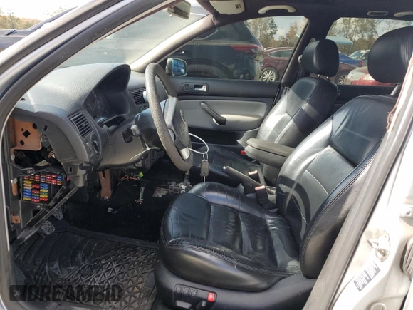 2001 Volkswagen Golf GLS с VIN 9BWGT61J514042129, выставлен на аукционе Copart как лот 76238024 с пробегом 347 457 миль миль и На запчасти • Non repairable. История ставок и продаж доступна на DreamBid. Изображение 7.