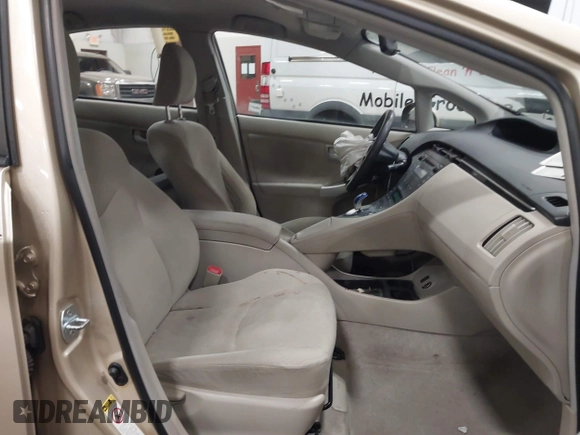 2011 Toyota Prius I with VIN JTDKN3DU0B0272740, listed as a IAAI auction lot 41212915 with 105,587 mi miles and . Bid and sale history available at DreamBid. Image 5.