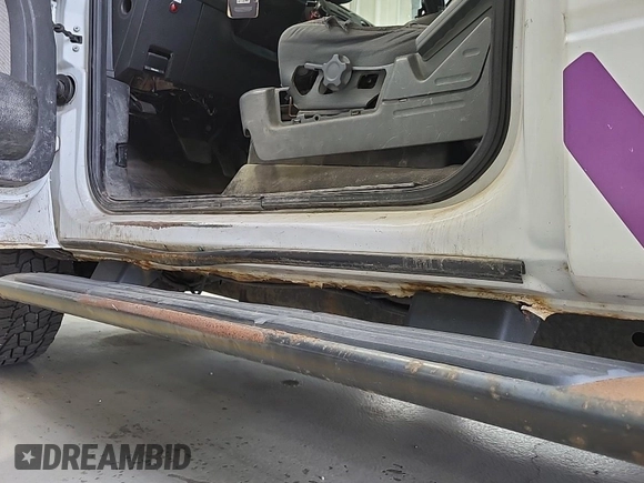 2014 Ford F-150 с VIN 1FTPF1EF3EKE59499, выставлен на аукционе IAAI как лот 42785501 с пробегом 98 119 миль миль и . История ставок и продаж доступна на DreamBid. Изображение 46.