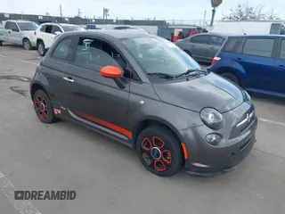 2017 FIAT 500e with VIN 3C3CFFGE1HT654296, listed as a IAAI auction lot 42085006 with 35,204 mi miles. Bid and sale history available at carsss.com. Image 1.