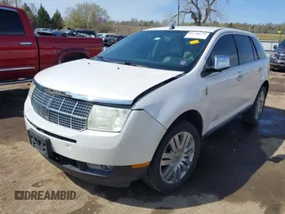 2010 Lincoln MKX with VIN 2LMDJ6JC7ABJ13051, listed as a IAAI auction lot 41888270 with 153,132 mi miles. Bid and sale history available at carsss.com. Image 18.