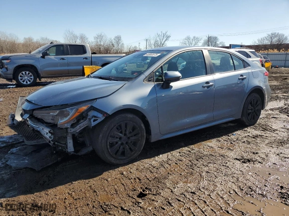 2022 Toyota Corolla LE with VIN 5YFEPMAE1NP317723, listed as a Copart auction lot 46963075 with 41,752 mi miles and Salvage Title. Bid and sale history available at carsss.com. Image 1.