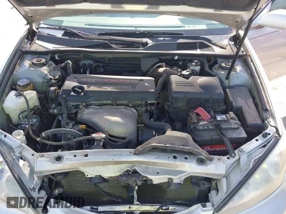 2004 Toyota Camry LE z VIN 4T1BE32K64U799027, wystawiony jako IAAI lot #42322301 z przebiegiem 89 437 mil mil oraz . Historia ofert i sprzedaży dostępna na DreamBid. Obrazek 10.