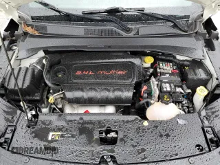 2020 Jeep Compass High Altitude z VIN 3C4NJDCB2LT173758, wystawiony jako Copart lot #50141975 z przebiegiem 52 408 mil mil oraz Szkoda całkowita • Salvage title. Historia ofert i sprzedaży dostępna na DreamBid. Obrazek 13.