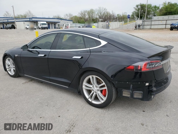 2015 Tesla Model S 85D with VIN 5YJSA1H42FF089907, listed as a Copart auction lot 53964335 with 70,386 mi miles and Salvage Title. Bid and sale history available at carsss.com. Image 2.