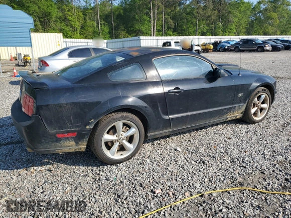 2008 Ford Mustang GT Deluxe with VIN 1ZVHT82H585171950, listed as a Copart auction lot 51599375 with 129,896 mi miles and Salvage Title. Bid and sale history available at carsss.com. Image 3.