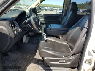 2010 Chevrolet Suburban Commercial with VIN 1GNUKHE34AR172002, listed as a Copart auction lot 70952054 with 102,324 mi miles and Clean Title. Bid and sale history available at carsss.com. Image 7.