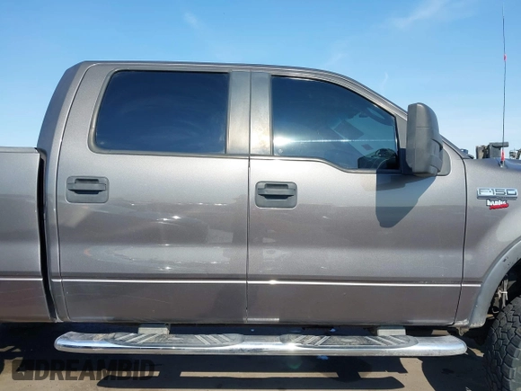 2007 Ford F-150 XLT с VIN 1FTPW14547KD05704, выставлен на аукционе IAAI как лот 42477549 с пробегом 303 039 миль миль и . История ставок и продаж доступна на DreamBid. Изображение 13.