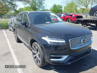 2025 Volvo XC90 Ultra with VIN YV4H60PF4S1305975, listed as a IAAI auction lot 42155083 with 13,997 mi miles and . Bid and sale history available at DreamBid. Image 1.