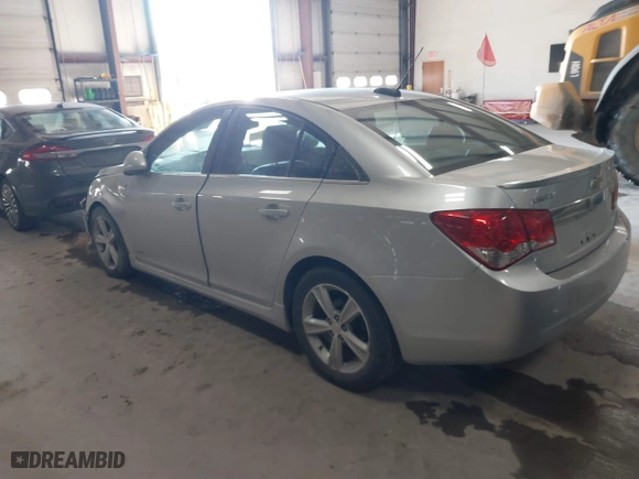 2015 Chevrolet Cruze LT with VIN 1G1PE5SB2F7105207, listed as a IAAI auction lot 41545346 with 101,720 mi miles. Bid and sale history available at carsss.com. Image 3.