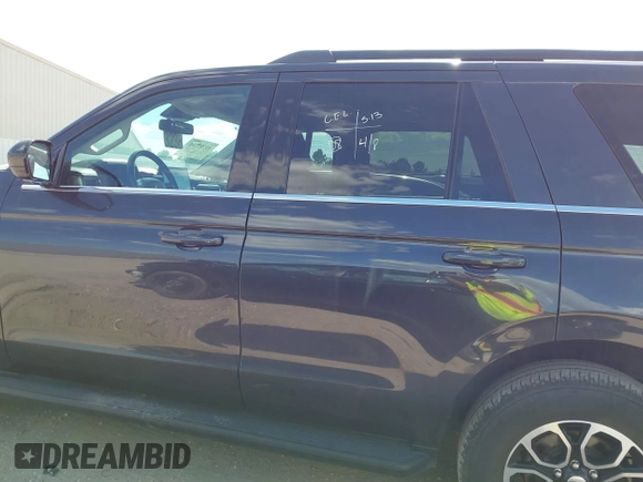 2024 Ford Expedition XLT with VIN 1FMJU1J82REA54818, listed as a IAAI auction lot 42785765 with 33,983 mi miles and . Bid and sale history available at DreamBid. Image 14.