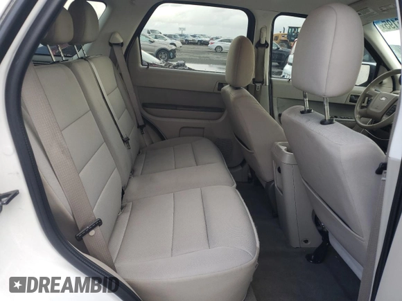 2011 Ford Escape Hybrid z VIN 1FMCU5K39BKA88197, wystawiony jako Copart lot #50896195 z przebiegiem 186 007 mil mil oraz Czysty tytuł • Clean title. Historia ofert i sprzedaży dostępna na DreamBid. Obrazek 10.