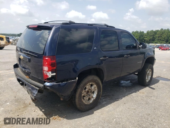2007 Chevrolet Tahoe LT z VIN 1GNFC13JX7R114712, wystawiony jako Copart lot #62892205 z przebiegiem 295 890 mil mil oraz Szkoda całkowita • Salvage title. Historia ofert i sprzedaży dostępna na DreamBid. Obrazek 3.