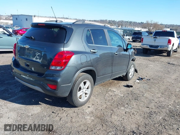 2017 Chevrolet Trax LT with VIN KL7CJPSB6HB253418, listed as a IAAI auction lot 41881440 with 114,104 mi miles. Bid and sale history available at carsss.com. Image 4.