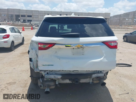 2020 Chevrolet Traverse LS z VIN 1GNERFKW0LJ144119, wystawiony jako IAAI lot #42561910 z przebiegiem 136 035 mil mil oraz . Historia ofert i sprzedaży dostępna na DreamBid. Obrazek 6.