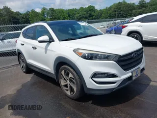 2016 Hyundai Tucson Limited z VIN KM8J33A27GU053001, wystawiony jako IAAI lot #42493715 z przebiegiem 125 379 mil mil oraz . Historia ofert i sprzedaży dostępna na DreamBid. Obrazek 1.