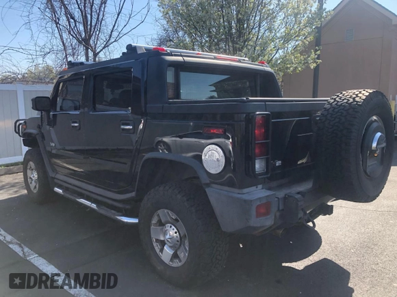 2006 Hummer H2 with VIN 5GRGN22U56H102463, listed as a Copart auction lot 54819425 with 100,096 mi miles and Clean Title. Bid and sale history available at carsss.com. Image 2.