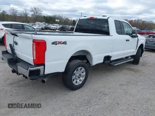 2024 Ford F-250 XL с VIN 1FT7X2BN5RED47418, выставлен на аукционе IAAI как лот 42049571 с пробегом 3 834 миль миль и . История ставок и продаж доступна на DreamBid. Изображение 4.
