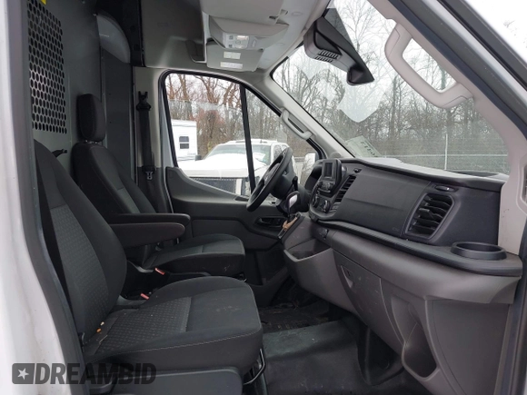2021 Ford Transit Cargo with VIN 1FTBW3X80MKA98459, listed as a IAAI auction lot 41236413 with 86,778 mi miles. Bid and sale history available at carsss.com. Image 5.