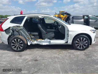 2025 Volvo XC60 Plus with VIN YV4M12RC1S1116731, listed as a IAAI auction lot 41909348 with 1,923 mi miles. Bid and sale history available at carsss.com. Image 6.