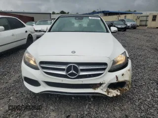 2016 Mercedes-Benz C 300 Luxury with VIN 55SWF4KBXGU138931, listed as a Copart auction lot 58545945 with 152,722 mi miles and Salvage title. Bid and sale history available at DreamBid. Image 5.