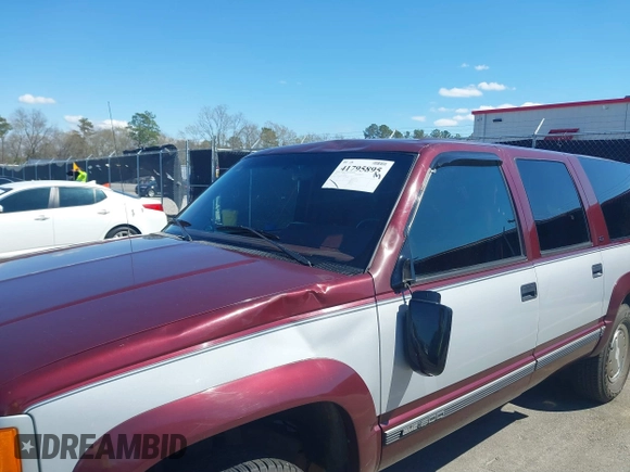 1994 GMC Suburban с VIN 1GKFK16K3RJ768618, выставлен на аукционе IAAI как лот 41795895 с пробегом 206 124 миль миль и . История ставок и продаж доступна на DreamBid. Изображение 6.