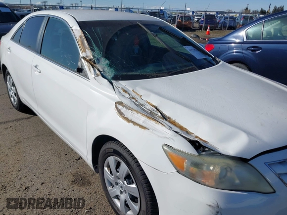 2011 Toyota Camry LE z VIN 4T1BF3EK1BU644469, wystawiony jako IAAI lot #41518325 z przebiegiem 115 485 mil mil oraz . Historia ofert i sprzedaży dostępna na DreamBid. Obrazek 6.