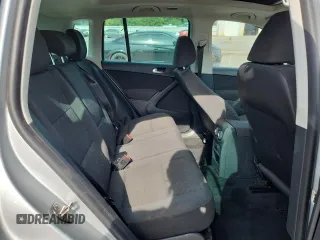 2012 Volkswagen Tiguan S с VIN WVGAV7AXXCW606008, выставлен на аукционе Copart как лот 62232655 с пробегом 184 316 миль миль и Списание • Salvage title. История ставок и продаж доступна на DreamBid. Изображение 11.