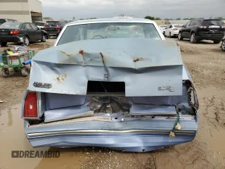 1984 Chevrolet Monte Carlo z VIN 1G1AZ37H3ER221496, wystawiony jako Copart lot #54297665 z przebiegiem 91 351 mil mil oraz Szkody całkowita. Historia ofert i sprzedaży dostępna na DreamBid. Obrazek 6.