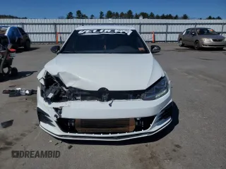2019 Volkswagen GTI S z VIN 3VW6T7AUXKM030969, wystawiony jako Copart lot #54727865 z przebiegiem 75 991 mil mil oraz Szkoda całkowita • Salvage title. Historia ofert i sprzedaży dostępna na DreamBid. Obrazek 5.