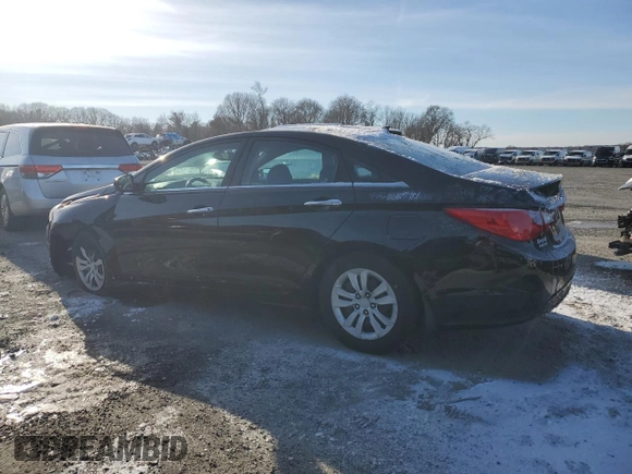 2013 Hyundai Sonata GLS with VIN 5NPEB4AC9DH523123, listed as a Copart auction lot 82388744 with 121,369 mi miles and Clean Title. Bid and sale history available at carsss.com. Image 2.