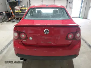 2008 Volkswagen Jetta SE z VIN 3VWRZ71K48M130858, wystawiony jako Copart lot #63095595 z przebiegiem 111 859 mil mil oraz Szkoda całkowita • Salvage title. Historia ofert i sprzedaży dostępna na DreamBid. Obrazek 6.