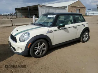 2013 MINI Hardtop S with VIN WMWSV3C52DT478747, listed as a Copart auction lot 64627585 with 105,420 mi miles and Clean title. Bid and sale history available at DreamBid. Image 1.