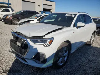 2020 Audi Q3 S line Premium Plus with VIN WA1EECF3XL1125235, listed as a Copart auction lot 83748904 with 22,884 mi miles and Salvage Title. Bid and sale history available at carsss.com. Image 1.