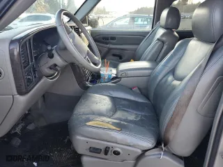 2004 GMC Yukon Denali with VIN 1GKEK63UX4J210336, listed as a Copart auction lot 47892615 with 375,952 mi miles and Salvage Title. Bid and sale history available at carsss.com. Image 7.