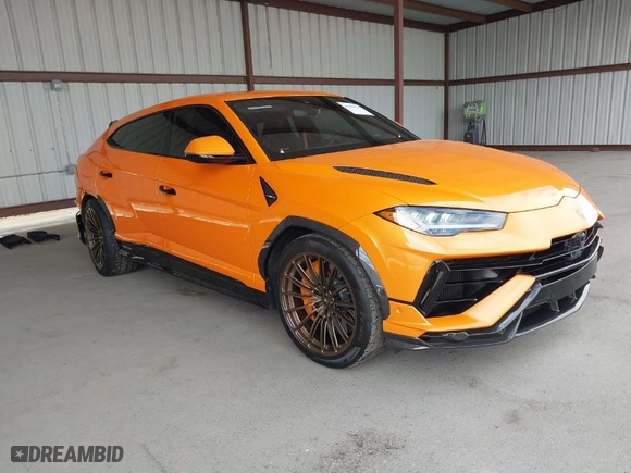 2023 Lamborghini Urus Performante with VIN ZPBUC3ZL6PLA25073, listed as a IAAI auction lot 41450564 with 13,945 mi miles. Bid and sale history available at carsss.com. Image 1.