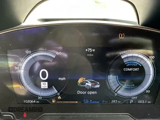 2014 BMW i8 z VIN WBY2Z2C57EVX64471, wystawiony jako IAAI lot #42244494 z przebiegiem 102 064 mil mil oraz . Historia ofert i sprzedaży dostępna na DreamBid. Obrazek 6.