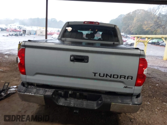 2019 Toyota Tundra 2WD SR5 with VIN 5TFEY5F15KX253952, listed as a IAAI auction lot 40802742 with 110,465 mi miles. Bid and sale history available at carsss.com. Image 16.