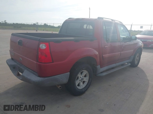 2005 Ford Explorer Sport Trac XLS z VIN 1FMZU67K75UB18726, wystawiony jako IAAI lot #42519773 z przebiegiem 175 998 mil mil oraz . Historia ofert i sprzedaży dostępna na DreamBid. Obrazek 4.