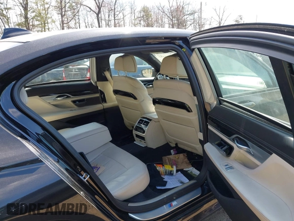 2021 BMW 7 Series 750i xDrive with VIN WBA7U2C05MCF72521, listed as a IAAI auction lot 41763182 with 68,668 mi miles and . Bid and sale history available at DreamBid. Image 8.