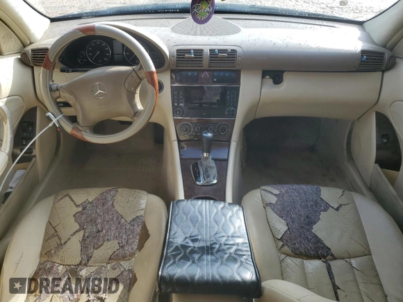 2005 Mercedes-Benz C 240 with VIN WDBRF61J85F585140, listed as a Copart auction lot 44713385 with 210,852 mi miles and Salvage Title. Bid and sale history available at DreamBid. Image 8.