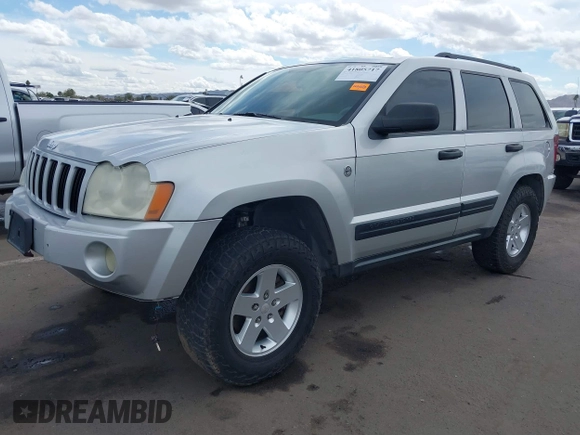 2005 Jeep Grand Cherokee Laredo с VIN 1J4HR48N45C665886, выставлен на аукционе IAAI как лот 41805717 с пробегом 181 022 миль миль и . История ставок и продаж доступна на DreamBid. Изображение 2.