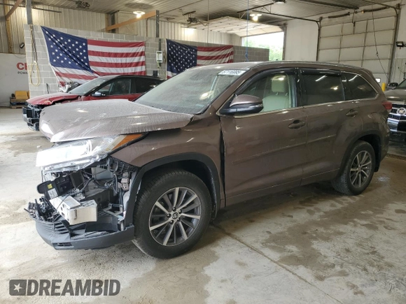 2018 Toyota Highlander SE с VIN 5TDJZRFHXJS872020, выставлен на аукционе Copart как лот 57116995 с пробегом 100 505 миль миль и Списание • Salvage title. История ставок и продаж доступна на DreamBid. Изображение 1.