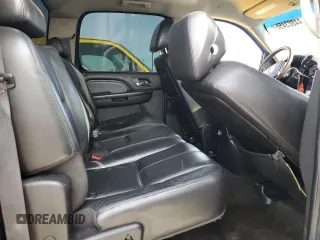 2007 GMC Sierra Denali z VIN 2GTEK638171644352, wystawiony jako Copart lot #44803455 z przebiegiem 202 481 mil mil oraz Szkody całkowita. Historia ofert i sprzedaży dostępna na DreamBid. Obrazek 10.