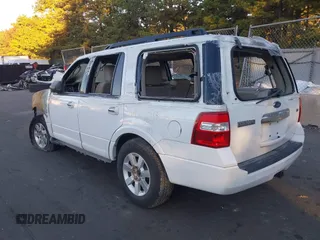 2010 Ford Expedition SSV с VIN 1FMJU1F59AEB51677, выставлен на аукционе IAAI как лот 40580840 с пробегом Не указан миль и . История ставок и продаж доступна на DreamBid. Изображение 3.