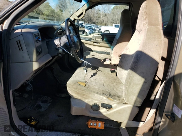 2000 Ford F-250 XL z VIN 1FTNF21L4YEA19819, wystawiony jako Copart lot #45388195 z przebiegiem 178 679 mil mil oraz Szkoda całkowita • Salvage title. Historia ofert i sprzedaży dostępna na DreamBid. Obrazek 7.
