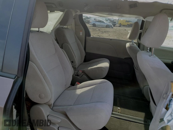 2020 Toyota Sienna LE с VIN 5TDJZ3DCXLS244904, выставлен на аукционе Copart как лот 49232455 с пробегом 125 791 миль миль и На запчасти • Non repairable. История ставок и продаж доступна на DreamBid. Изображение 11.